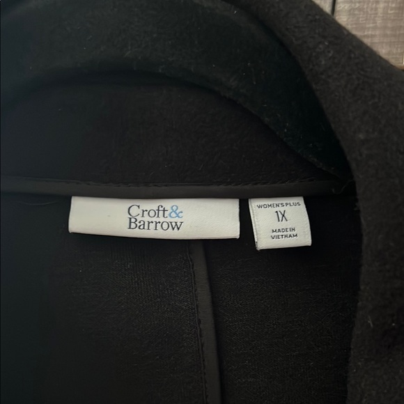 Croft & Barrow. Women's Black Double-Breasted Coat - Picture 2 of 8